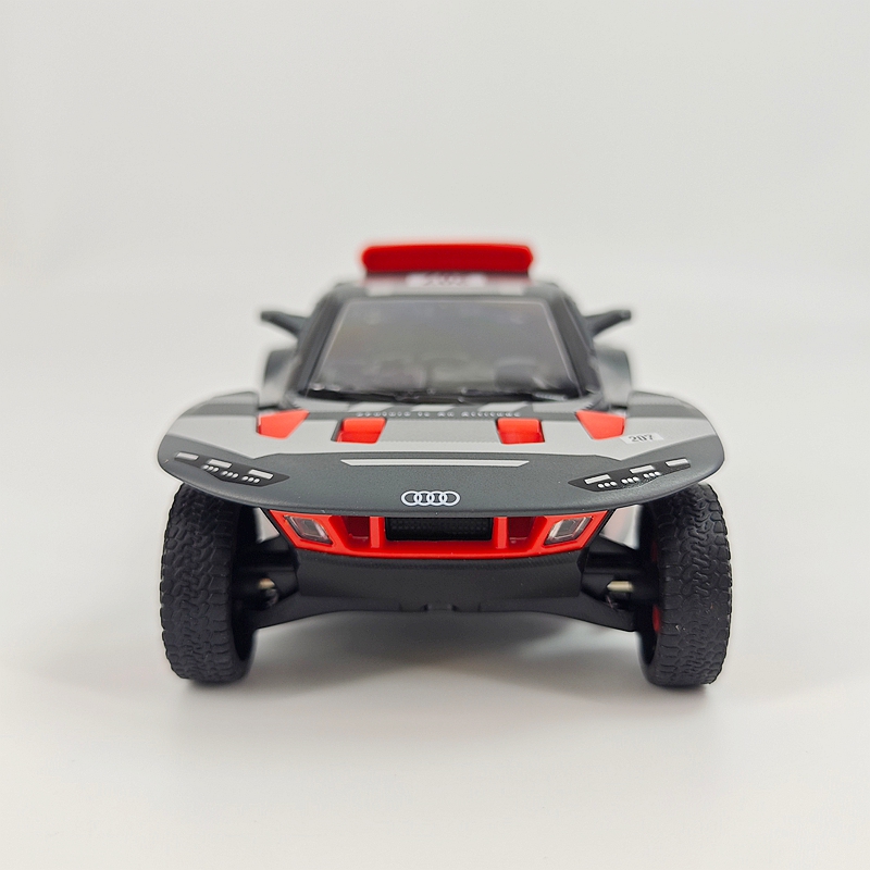 ラスター1:32シミュレーション アウディRS Q e-tr - Car Care のレビューと価格